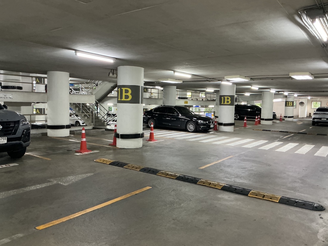 GPF Witthayu parking