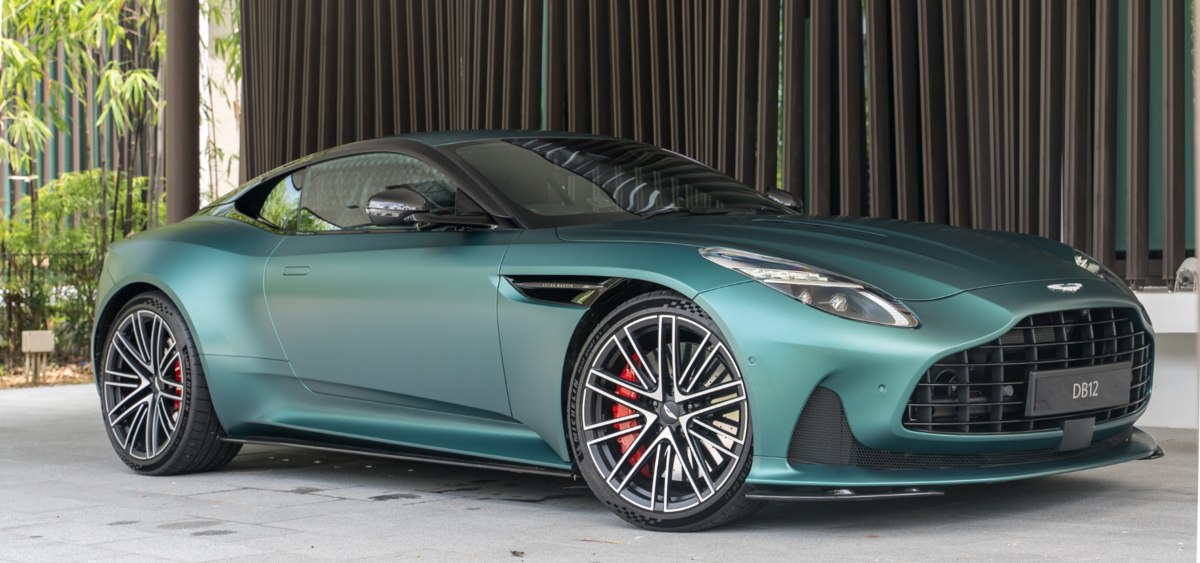 Supercar Parking Aston Martin DB12