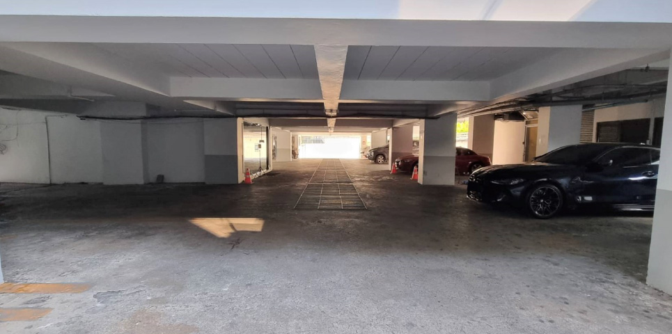 The Waterford Thonglor Parking