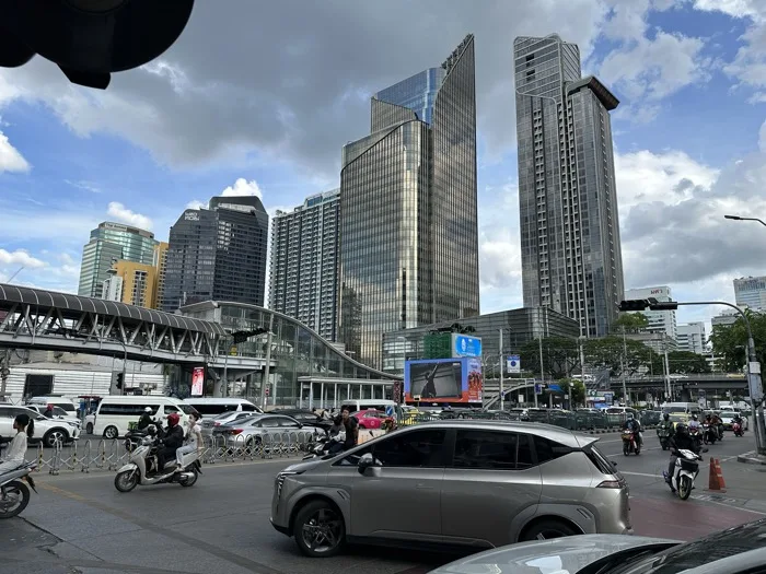 MRT เพชรบุรี