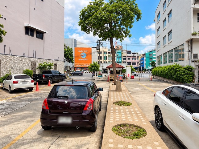 picture of Bangkok Center Hua Lamphong002