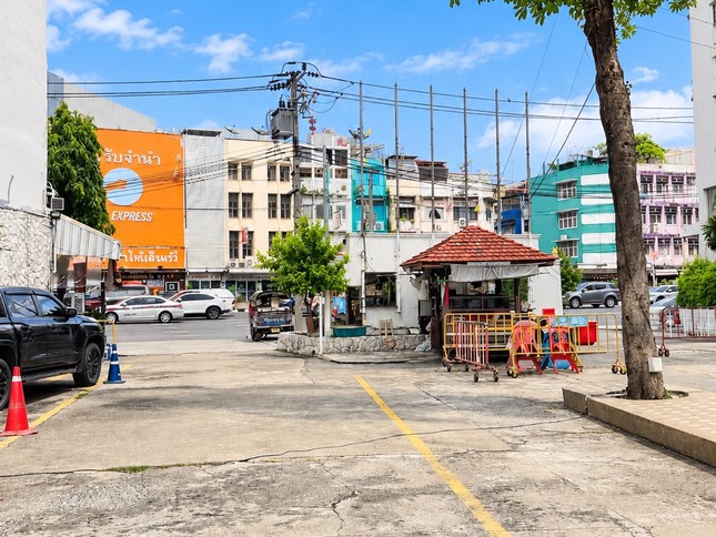picture of Bangkok Center Hua Lamphong003
