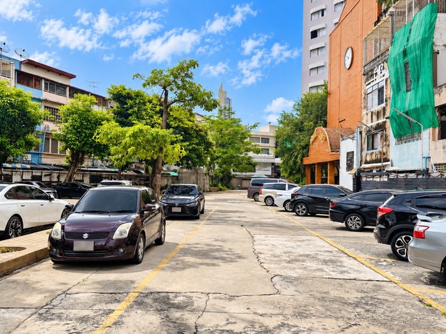 picture of Bangkok Center Hua Lamphong005