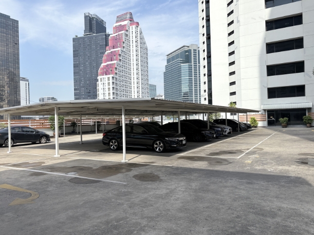 picture of Charn Issara Tower 1007