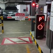 picture of Ploenchit Center003