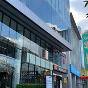 picture of Ploenchit Center001