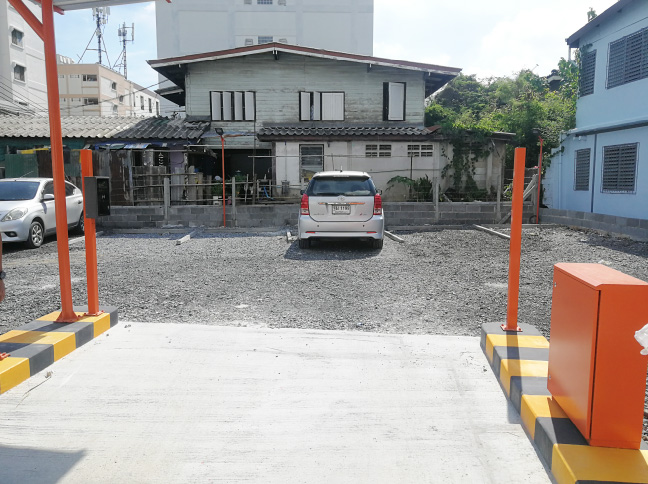 picture of Bangna Trad 21 Parking 008