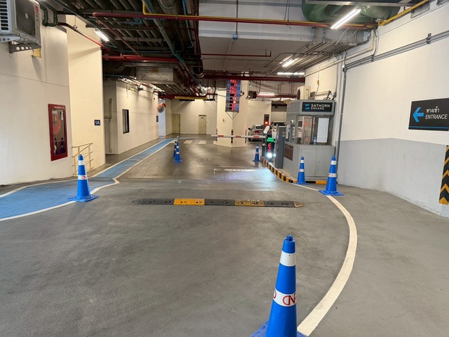 picture of Sathorn Square002