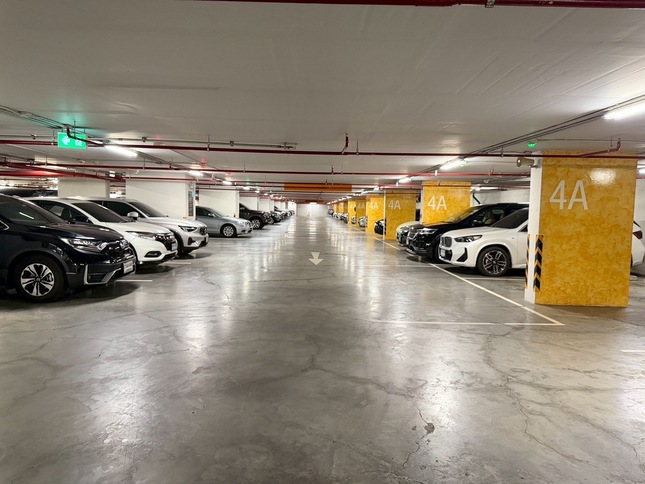 picture of Sathorn Square006