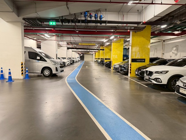 picture of Sathorn Square008