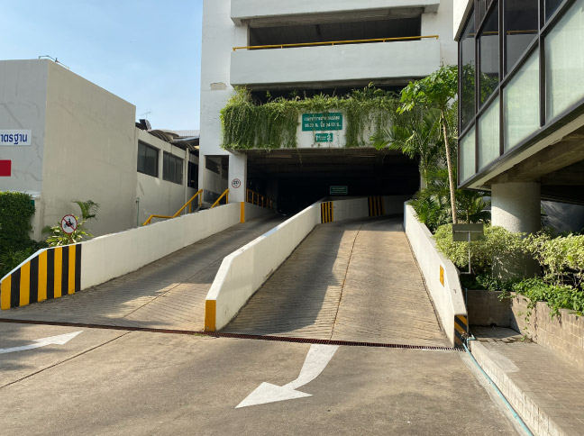 picture of S.P. Arcade Parking 002
